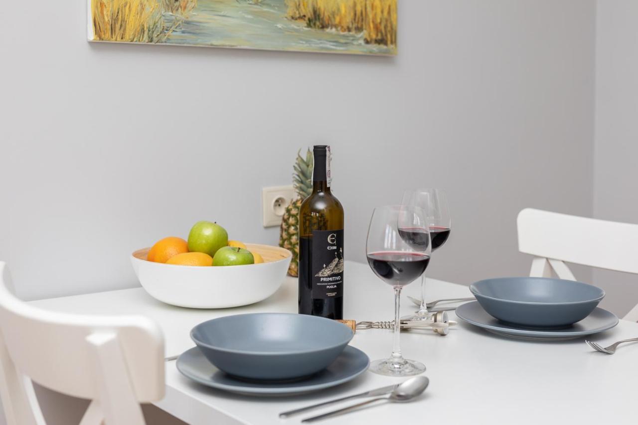 Apartament Swietokrzyska By Your Freedom Warsawa Bagian luar foto